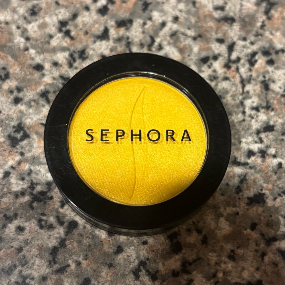 Sephora Colorful Long-lasting eyeshadow in Banana Split N°05 NWT